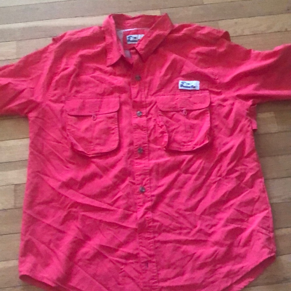 Button down short sleeves shirt